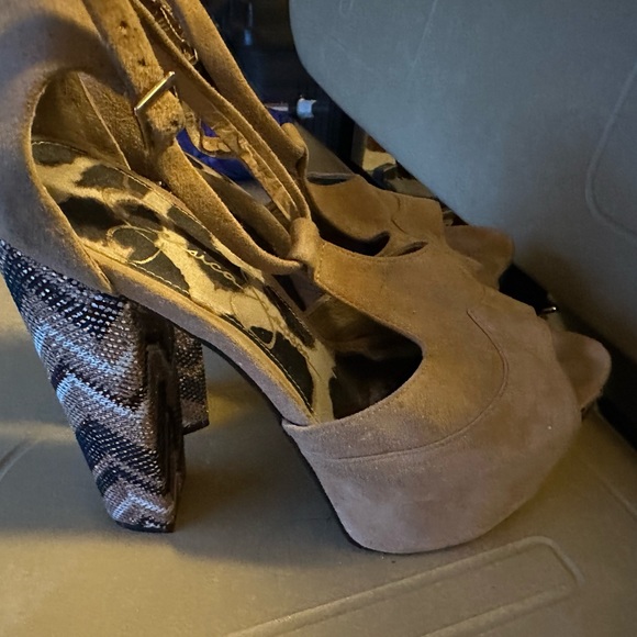 Jessica Simpson heels - Picture 7 of 7